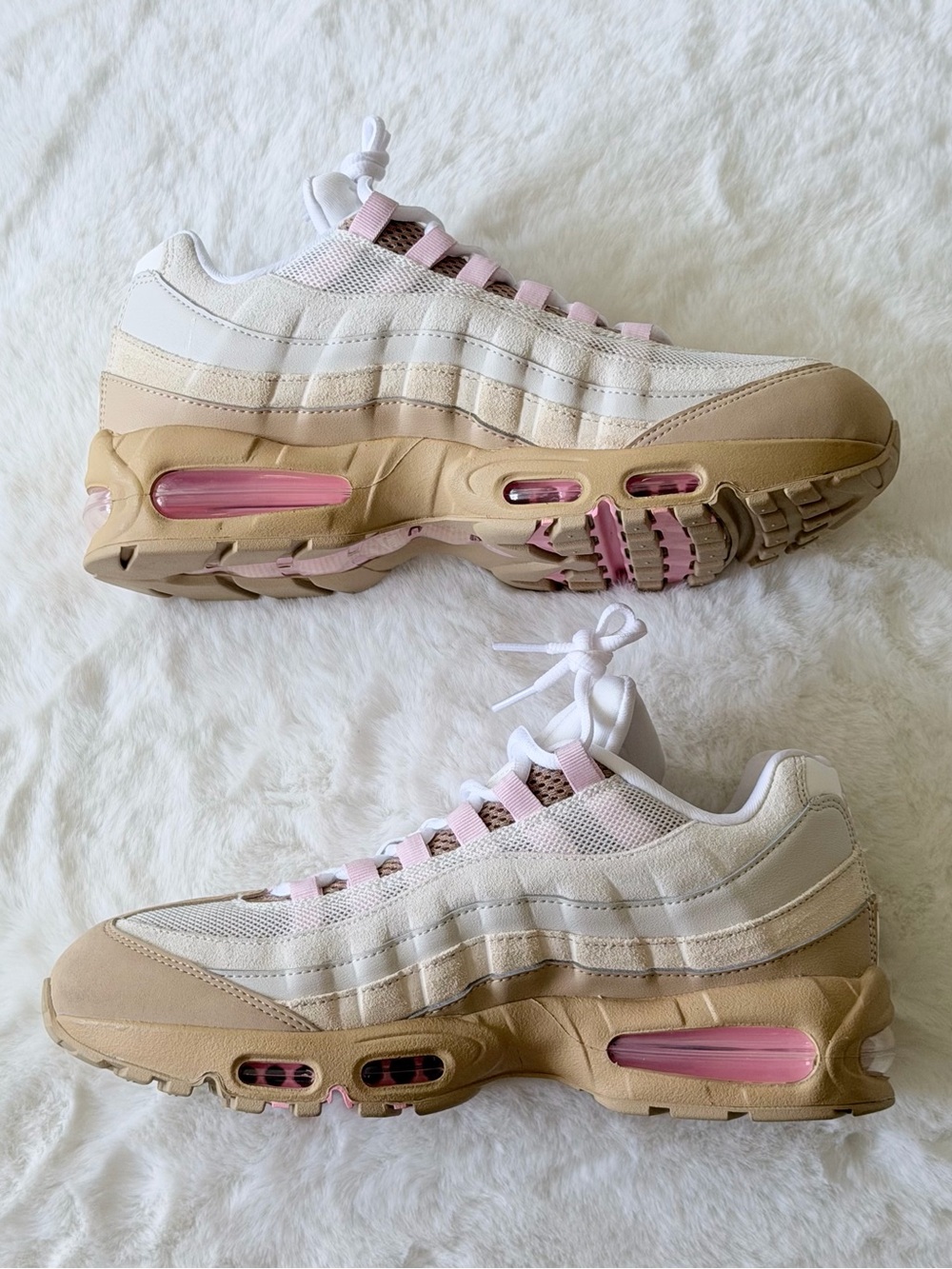 Nike Air Max 95 Big Bubble Sneakers in beige and pink-neutral - Picture 2 of 7